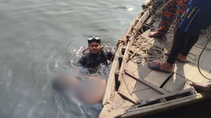 ট্রলার থেকে নামতে গিয়ে নদীতে পড়া নিখোঁজ যুবকের মরদেহ উদ্ধার