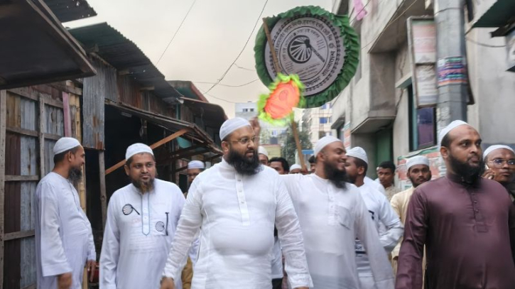 ফতুল্লা ইউনিয়নে মুফতি ইসমাঈল সিরাজীর গণসংযোগ