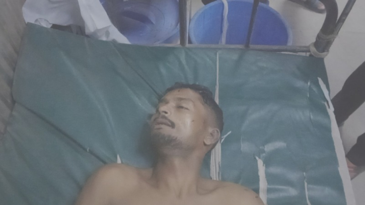 খানপুরে ধর্ষণচেষ্টার অভিযোগে যুবককে মারধর, হাসপাতালে মৃত্যু খানপুরে ধর্ষণচেষ্টার অভিযোগে যুবককে মারধর, হাসপাতালে মৃত্যু