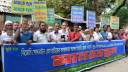 পুনর্বাসনের দাবিতে বিজেসির সাবেক শ্রমিক-কর্মচারীদের মানববন্ধন পুনর্বাসনের দাবিতে বিজেসির সাবেক শ্রমিক-কর্মচারীদের মানববন্ধন