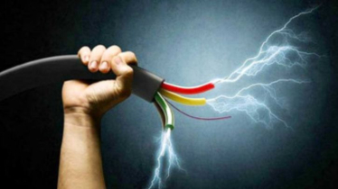 আড়াইহাজারে মেয়েকে বাঁচাতে গিয়ে বিদ্যুৎস্পৃষ্টে মায়ের মৃত্যু