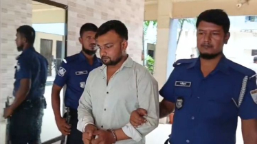 রূপগঞ্জে ডিবি পরিচয়ে চাঁদাবাজির অভিযোগে যুবক গ্রেফতার