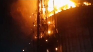 সোনারগাঁয়ে মেঘনা গ্রুপের চিনি কারখানায় আগুন