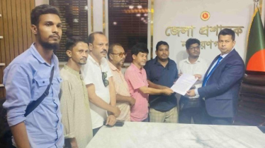 সাংবাদিককে হত্যার হুমকি: ডিসি-এসপিকে বন্দর উপজেলা প্রেসক্লাবের স্মারকলিপি