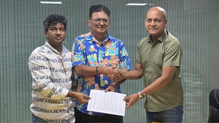 নারায়ণগঞ্জ প্রেস ক্লাব ও কমিউনিটি হেল্পিং হাব ইউএসএ’র সমঝোতা নারায়ণগঞ্জ প্রেস ক্লাব ও কমিউনিটি হেল্পিং হাব ইউএসএ’র সমঝোতা