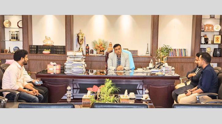 ডেঙ্গু-যানজট সমস্যা নিয়ে নগরভবনে এনসিপির নেতারা