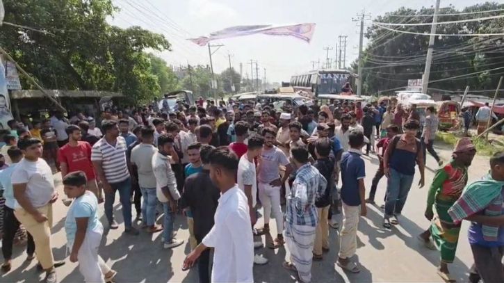 রূপগঞ্জে মাদ্রাসার ৩ শিক্ষার্থীকে বলাৎকারের অভিযোগে শিক্ষক আটক রূপগঞ্জে মাদ্রাসার ৩ শিক্ষার্থীকে বলাৎকারের অভিযোগে শিক্ষক আটক