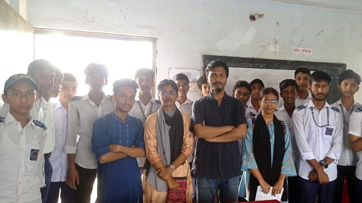 ডেঙ্গু প্রতিরোধে শিক্ষার্থী-স্বেচ্ছাসেবক গড়ে তুলছে ছাত্র ফেডারেশন