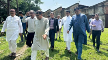 কদমরসুল সেতুর উন্নয়ন প্রকল্প পরিদর্শন করেছেন স্থানীয় সরকার সচিব