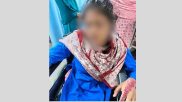 লিংক রোডে ইজিবাইকে অচেতন নারী যাত্রী