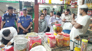 সোনারগাঁয়ে ১১৬ কেজি পলিথিন জব্দ, জরিমানা