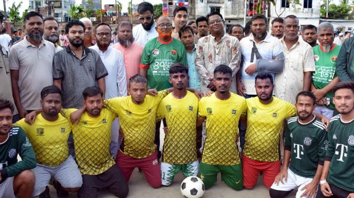 সিদ্ধিরগঞ্জে ‘শহীদ জিয়া স্মৃতি ডিগবল’ টুর্নামেন্টের উদ্বোধন