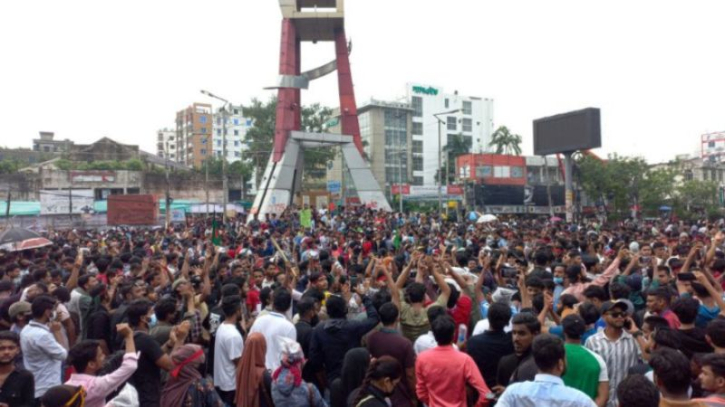 বৈষম্যবিরোধী পাঁচ হত্যা মামলায় পুলিশের চূড়ান্ত প্রতিবেদন বৈষম্যবিরোধী পাঁচ হত্যা মামলায় পুলিশের চূড়ান্ত প্রতিবেদন