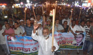 কারো বিরুদ্ধে ব্যক্তিগত আক্রমণে বিশ্বাসী নই: মশাল মিছিলে খোরশেদ