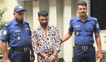 রূপগঞ্জে ৩৫ বোতল স্কাফ ও নগদ টাকাসহ মাদক ব্যবসায়ী গ্রেপ্তার