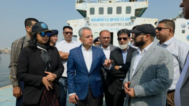 খাদ্যপণ্য খালাস না করে জাহাজ নদীতে, ব্যবস্থার নির্দেশ মন্ত্রীর