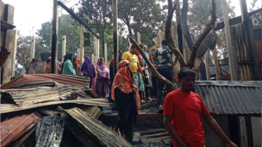 বন্দরে অগ্নিকাণ্ডে ৫ বসতঘর ভস্মীভূত