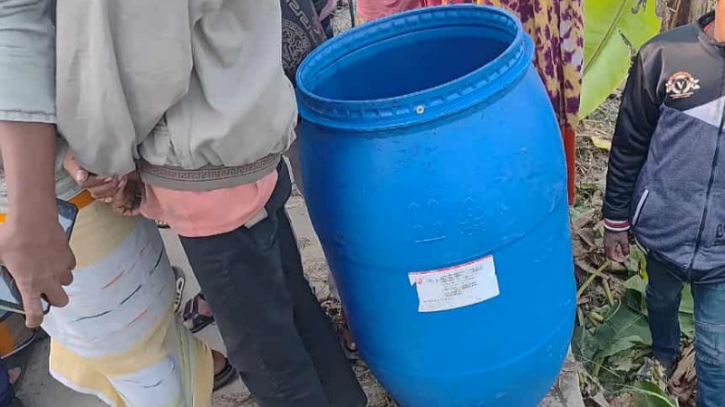 সিদ্ধিরগঞ্জে ড্রামভর্তি অজ্ঞাত লাশ উদ্ধার