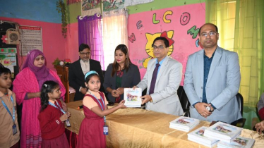 শিশুরা পেয়েছে নতুন বই, পাননি সপ্তম-অষ্টমের শিক্ষার্থীরা