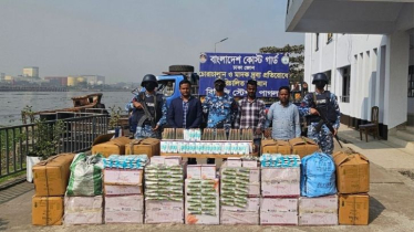 ফতুল্লায় বিপুল ভারতীয় কসমেটিকস আটক করলো কোস্টগার্ড