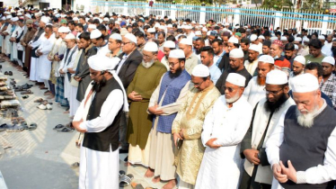 সিদ্ধিরগঞ্জে বিএনপি নেতা হালিম জুয়েলের সহধর্মিণীর জানাজা সম্পন্ন