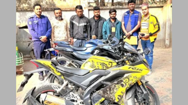 ফতুল্লায় চোরাই মোটরসাইকেল চক্রের মূল হোতাসহ চারজন গ্রেফতার