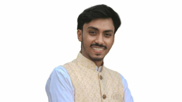 পবিত্র ওমরাহ পালনে সৌদি গেলেন প্রভাত