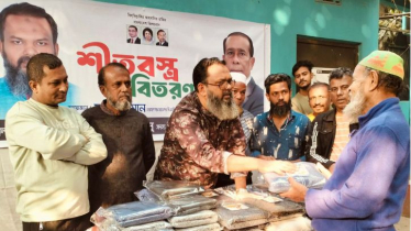 মাসুদুজ্জামানের উদ্যোগে ২২নং ওয়ার্ডে শীতবস্ত্র বিতরণ