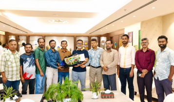 সিটি প্রশাসকের সঙ্গে রিপোর্টার্স ক্লাব ট্রাস্ট নেতৃবৃন্দের সৌজন্য সাক্ষাৎ সিটি প্রশাসকের সঙ্গে রিপোর্টার্স ক্লাব ট্রাস্ট নেতৃবৃন্দের সৌজন্য সাক্ষাৎ
