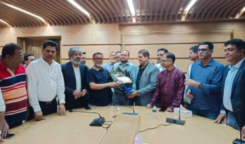 তিন ব্যবসায়ী সংগঠনের নেতৃত্বে সোহাগ, চেম্বারের ফুলেল সংবর্ধনা তিন ব্যবসায়ী সংগঠনের নেতৃত্বে সোহাগ, চেম্বারের ফুলেল সংবর্ধনা