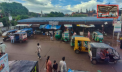 নবীগঞ্জ বাজারে ছাদ চুইয়ে পানি, জলাবদ্ধতায় দুর্ভোগে ব্যবসায়ী-ক্রেতা নবীগঞ্জ বাজারে ছাদ চুইয়ে পানি, জলাবদ্ধতায় দুর্ভোগে ব্যবসায়ী-ক্রেতা