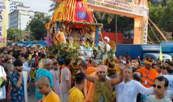 উৎসবের আমেজে উল্টো রথযাত্রা, বঙ্গবন্ধু সড়কে ভক্তদের ঢল