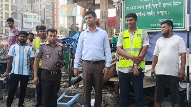 সোনারগাঁয়ে ঢাকা-চট্টগ্রাম মহাসড়কে অবৈধ স্থাপনা উচ্ছেদ সোনারগাঁয়ে ঢাকা-চট্টগ্রাম মহাসড়কে অবৈধ স্থাপনা উচ্ছেদ