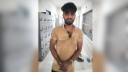 চলন্ত গাড়ি থেকে সেনা কর্মকর্তার মোবাইল ছিনতাইয়ের চেষ্টা, হাতেনাতে আটক যুবক