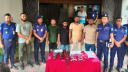 চাকরির প্রলোভন দেখিয়ে অস্ত্র লুট, চক্রের ৪ সদস্য রূপগঞ্জে গ্রেপ্তার চাকরির প্রলোভন দেখিয়ে অস্ত্র লুট, চক্রের ৪ সদস্য রূপগঞ্জে গ্রেপ্তার
