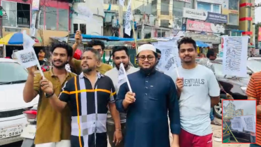 এবার সোনারগাঁয়েও মহাসড়কে উড়ছে কালেমাখচিত পতাকা