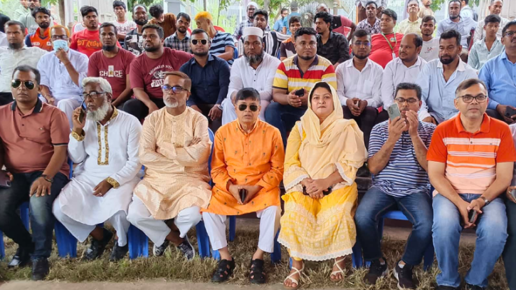সবুজের মাধ্যমে নারায়ণগঞ্জকে বাসযোগ্য নগরী হিসেবে গড়ে তুলতে চাই: সাখাওয়াত