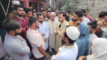 ফতুল্লায় হামলা-ভাঙচুরের ঘটনায় ক্ষতিগ্রস্ত পরিবারের পাশে এনসিপি ফতুল্লায় হামলা-ভাঙচুরের ঘটনায় ক্ষতিগ্রস্ত পরিবারের পাশে এনসিপি