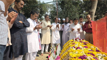 বিচারহীনতার ১৩ বছর: ত্বকীর কবর জিয়ারত, দ্রুত বিচার দাবি