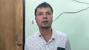 কাঁচপুর ভূমি অফিসে দালাল আটক