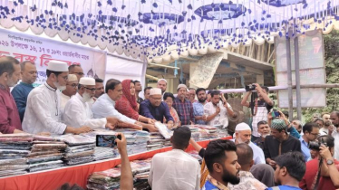 দেড় হাজার মানুষের মাঝে বিভা হাসানের ঈদবস্ত্র বিতরণ দেড় হাজার মানুষের মাঝে বিভা হাসানের ঈদবস্ত্র বিতরণ