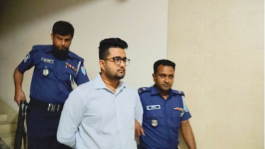 স্ত্রীর মামলায় ফতুল্লায় স্বামী গ্রেপ্তার স্ত্রীর মামলায় ফতুল্লায় স্বামী গ্রেপ্তার