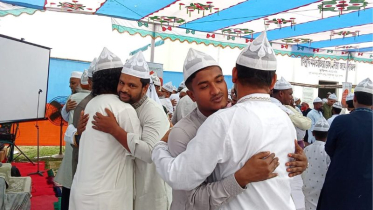 ফতুল্লায় সৌদির সঙ্গে মিল রেখে ঈদ উদযাপন