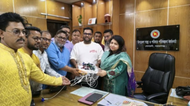 সোনারগাঁ স্বাস্থ্য কমপ্লেক্সে এমপি মান্নানের ইসিজি মেশিন প্রদান সোনারগাঁ স্বাস্থ্য কমপ্লেক্সে এমপি মান্নানের ইসিজি মেশিন প্রদান