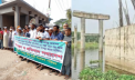 ২ যুগেও হয়নি বালু নদে সেতু, এলাকাবাসীর মানববন্ধন ২ যুগেও হয়নি বালু নদে সেতু, এলাকাবাসীর মানববন্ধন