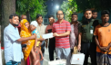 হারিয়ে যাওয়া শিশুকে চার ঘণ্টার চেষ্টায় পরিবারের কাছে ফিরিয়ে দিল প্রশাসন হারিয়ে যাওয়া শিশুকে চার ঘণ্টার চেষ্টায় পরিবারের কাছে ফিরিয়ে দিল প্রশাসন