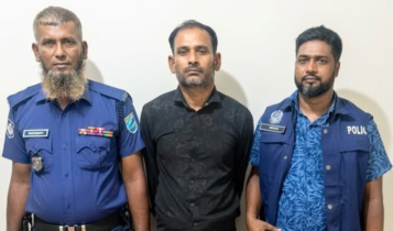 ফতুল্লায় ২০০ পিস ইয়াবা ও ৩০ গ্রাম ইয়াবার গুঁড়াসহ গ্রেপ্তার ১