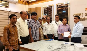 সরকারি নির্ধারিত হারে ঢাকা-নারায়ণগঞ্জের বাসভাড়া নির্ধারণের দাবি সরকারি নির্ধারিত হারে ঢাকা-নারায়ণগঞ্জের বাসভাড়া নির্ধারণের দাবি
