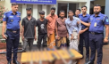 রূপগঞ্জে বাড়িতে ডাকাতি, ৫ জন গ্রেপ্তার, স্বর্ণালংকার ও অস্ত্র উদ্ধার রূপগঞ্জে বাড়িতে ডাকাতি, ৫ জন গ্রেপ্তার, স্বর্ণালংকার ও অস্ত্র উদ্ধার