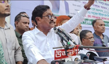 গলায় সাপ পেঁচিয়ে রাখছে বিএনপি: ফজলুর রহমান গলায় সাপ পেঁচিয়ে রাখছে বিএনপি: ফজলুর রহমান